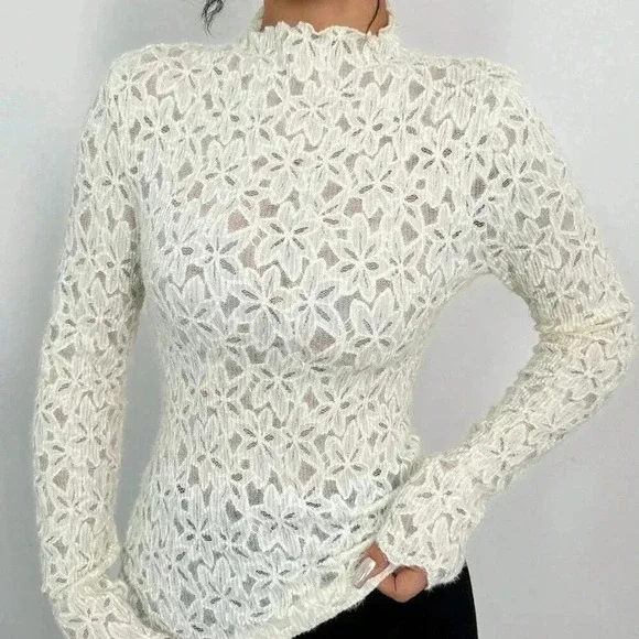 White Casual Women's Floral Patterned Stand Collar Long Sleeve Fitted Blouse - Picture 4 of 6